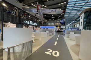 HZA-D: Zoll am Düsseldorfer Flughafen findet 70.000 Euro bei Arbeitslosen / Das Geld sollte nach Irak gebracht werden
