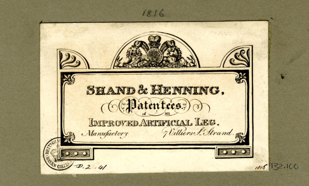 Papierdokument mit der Überschrift "Shand & Henning Patentes, Verbesserte Künstliche Gliedmaß" mit einem Logo und numerischen Markierungen unten.