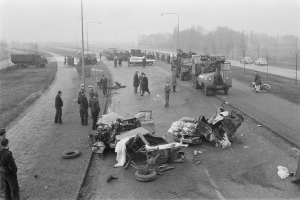 DE: Verkehrsunfall auf der Autobahn